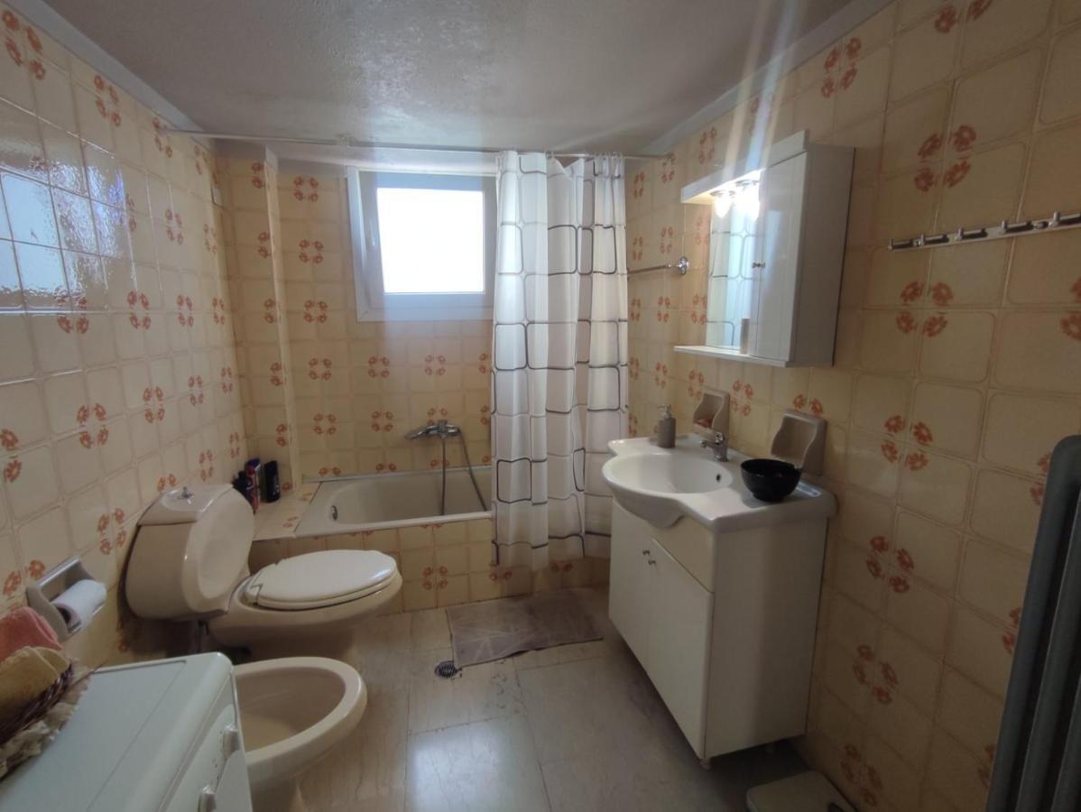 2 Br110 Sqm Free Parking Full Clima Leilighet Pátra Eksteriør bilde