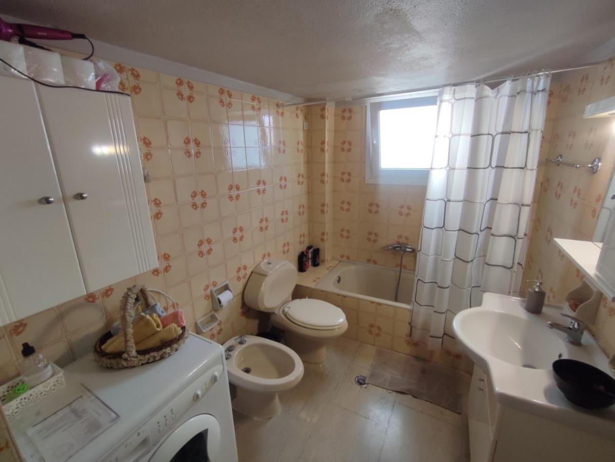 2 Br110 Sqm Free Parking Full Clima Leilighet Pátra Eksteriør bilde
