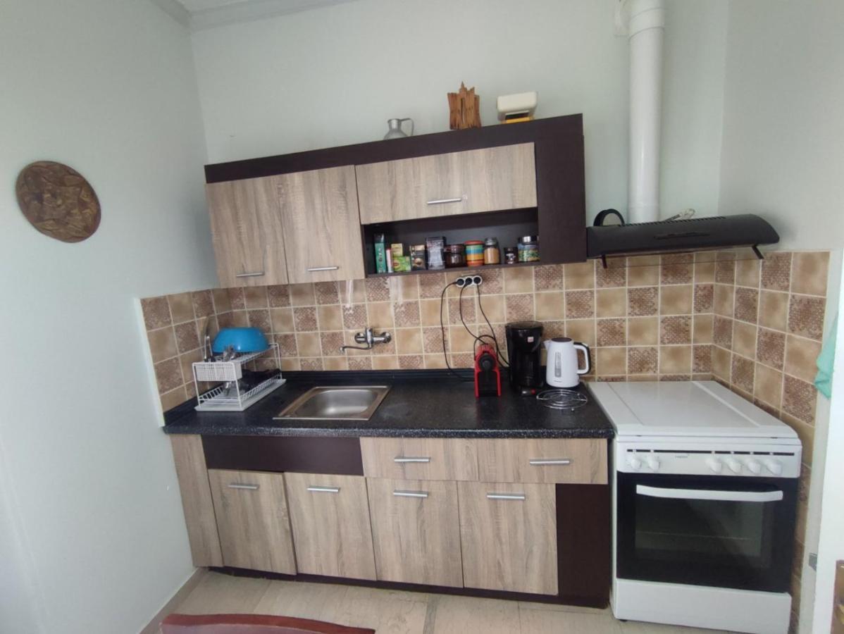 2 Br110 Sqm Free Parking Full Clima Leilighet Pátra Eksteriør bilde